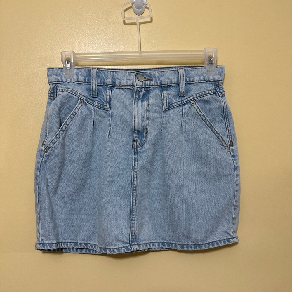 Banana Republic Women’s 8 Mini Skirt Blue Denim Pleated Pocketed